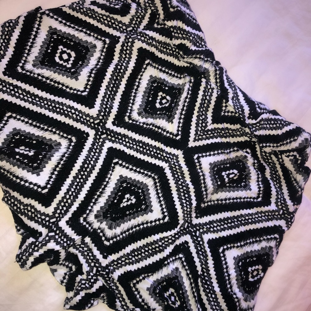 Fun print summer shorts.
